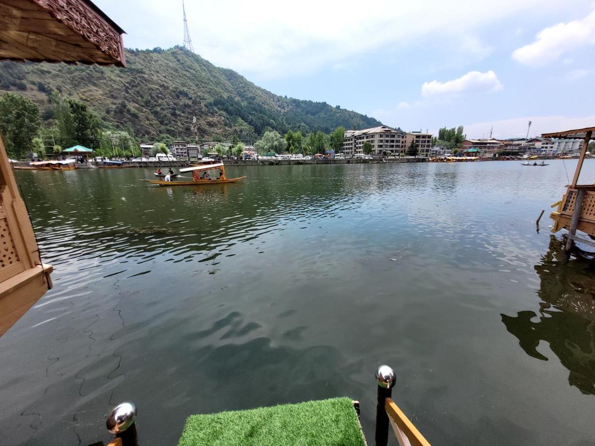 Tashkand Houseboat ศรีนาการ์ ภายนอก รูปภาพ